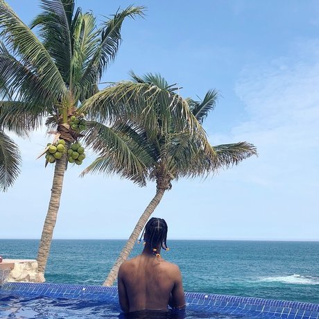 Oneeyeviews Nacktpornos auf OnlyFans