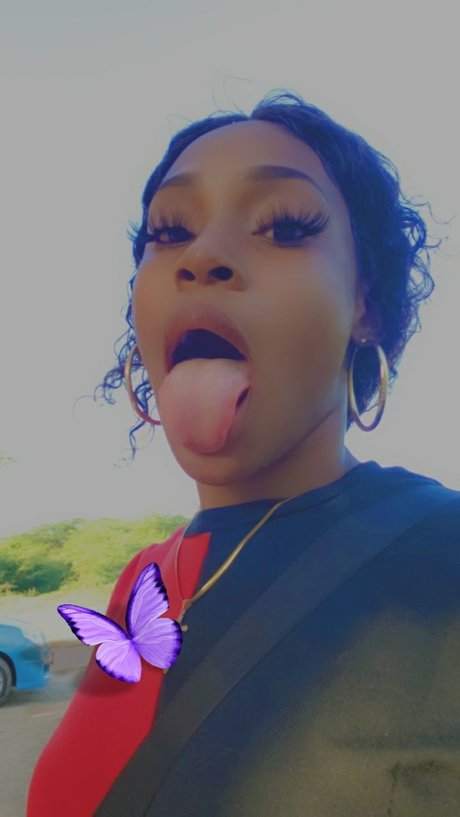 Shanni_ OnlyFans Bilder