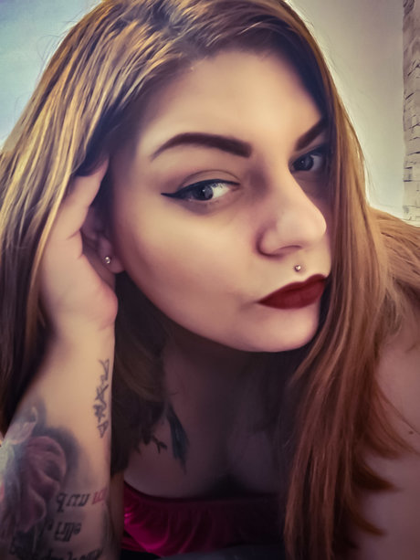 BelleDuJour OnlyFans-Seite