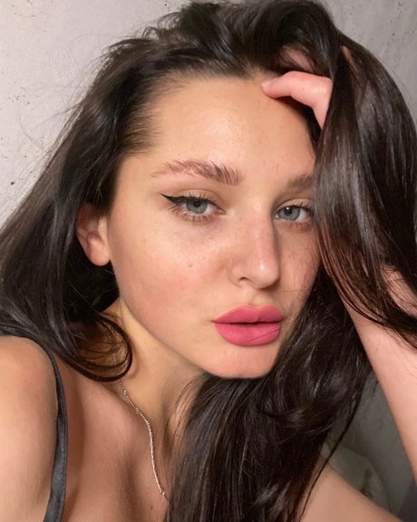 Cherrysexyyy OnlyFans Inhalte