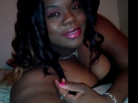 IISHE Nackt auf OnlyFans Leaks