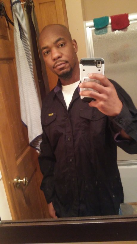 L Aye OnlyFans Bilder