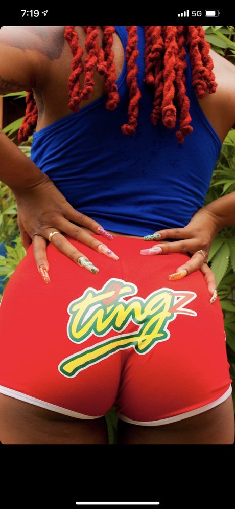 Thelocdjanet OnlyFans öffentliche Fotos OnlyFans