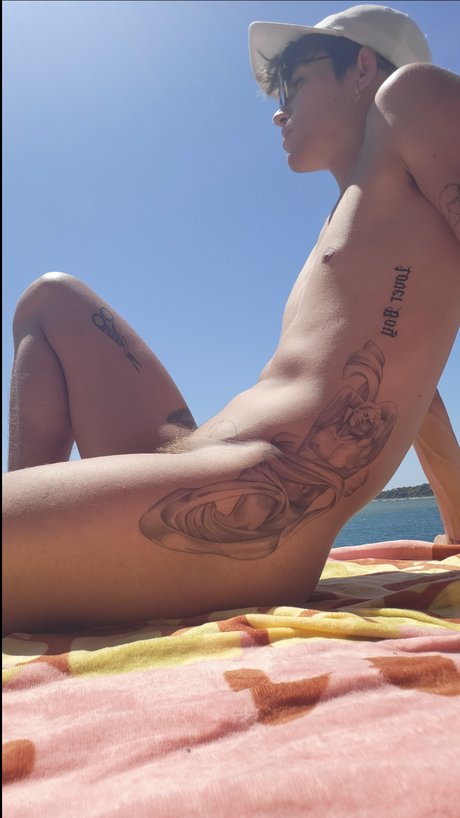 Tattooed Twink OnlyFans Bilder geleakt