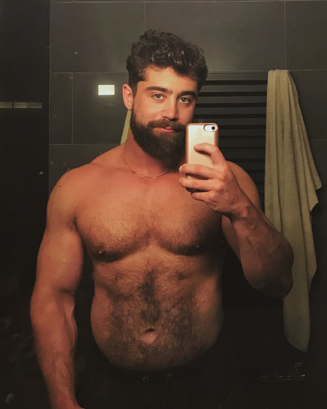 growingbottom Bilder OnlyFans