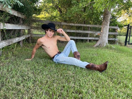 Shredded cowboy Heiße OnlyFans Inhalte