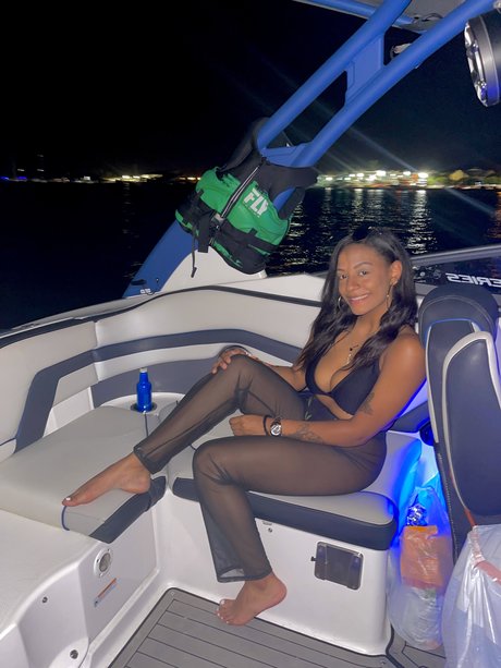 Yorelysm Leaks von OnlyFans