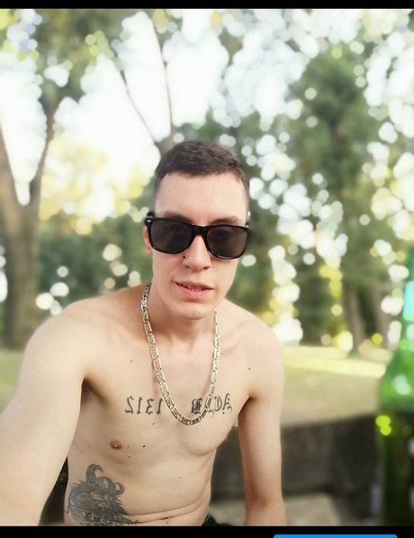 I AM ALEKSEJ Nackt auf OnlyFans