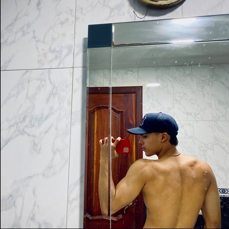 Tom Evans OnlyFans Pornografie