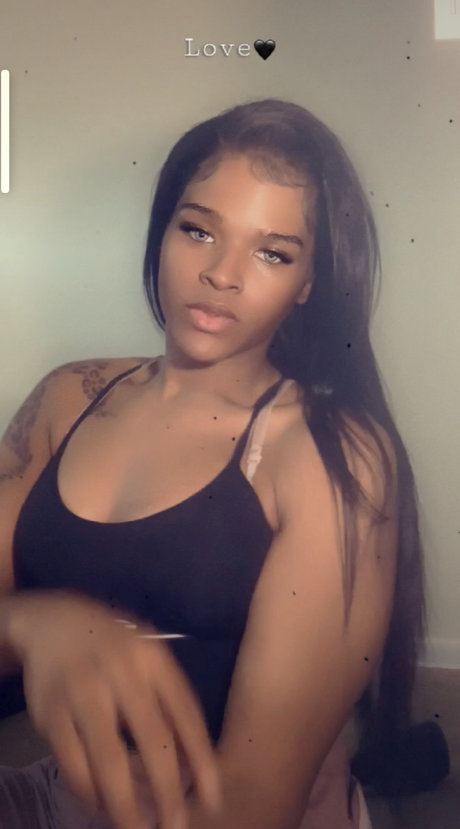 FaZella Morris OnlyFans Leaj