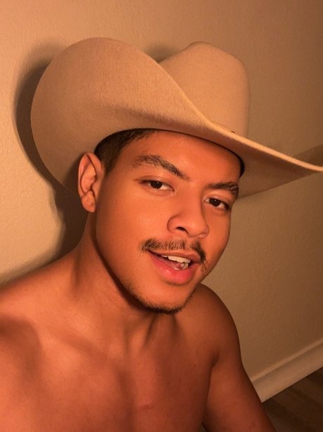 Dallas Bromo OnlyFans-Inhalte