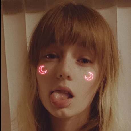 Faeryn Celestia OnlyFans öffentliche Fotos OnlyFans