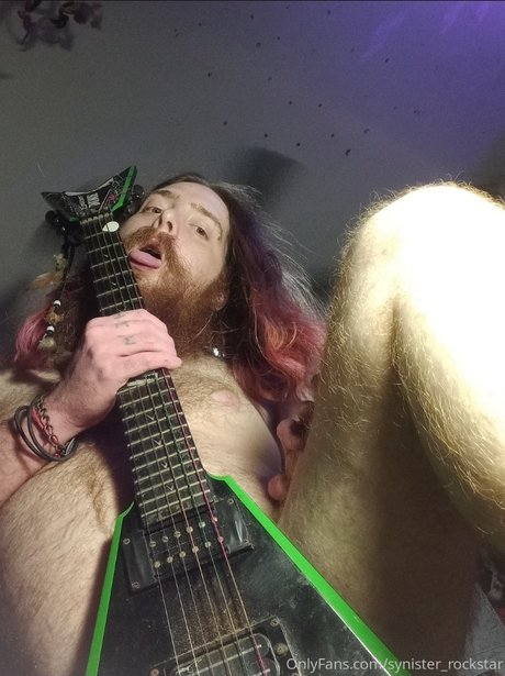 Synister The Wolf OnlyFans geleakte Brüste