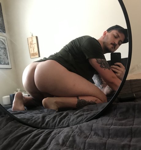 Tropkickthunderxxx OnlyFans Inhaltstyp