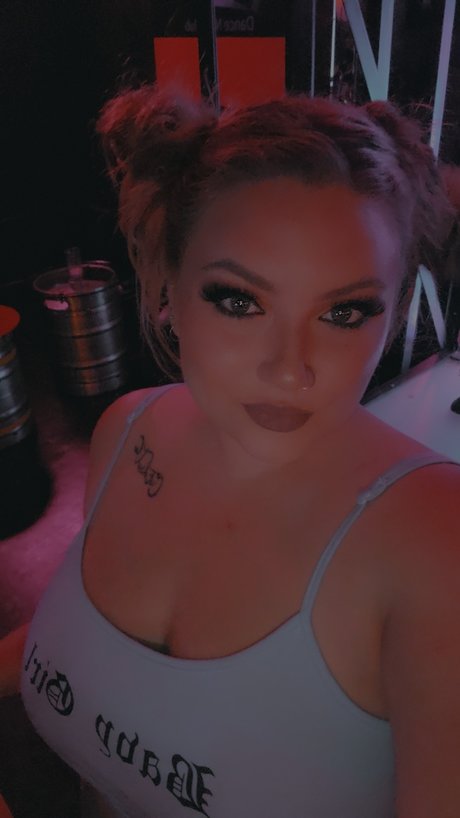 Velvet vixen OnlyFans Nacktfotos