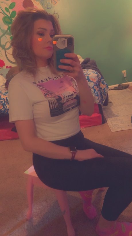 Mikaela mullikin OnlyFans XXX