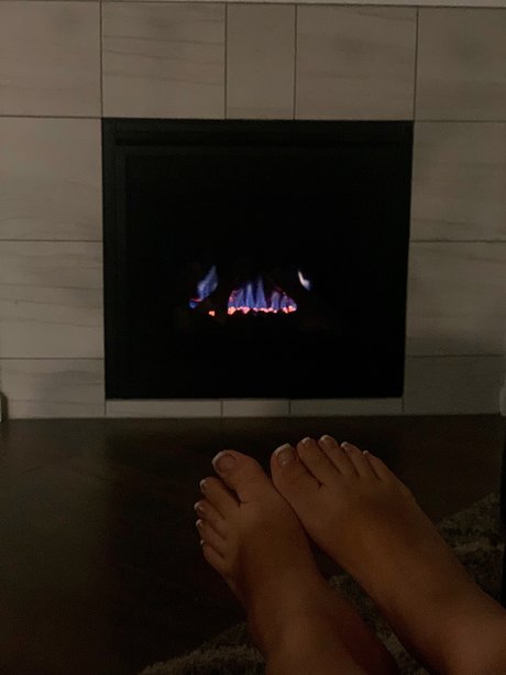 Cutietoes Leak von OnlyFans Pornografie