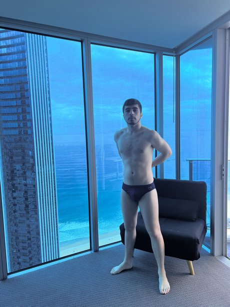 Cheeky boy Kostenlose OnlyFans-Pornos