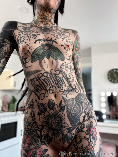 Piixiequeen OnlyFans explizite Inhalte