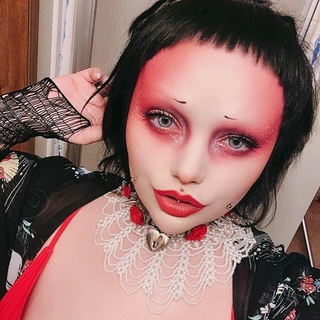 Porcelain Pixie OnlyFans Star