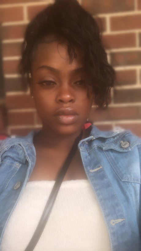 Prettybrownround XXX OnlyFans