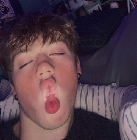 Steven Sub Bottom_ OnlyFans Inhalte