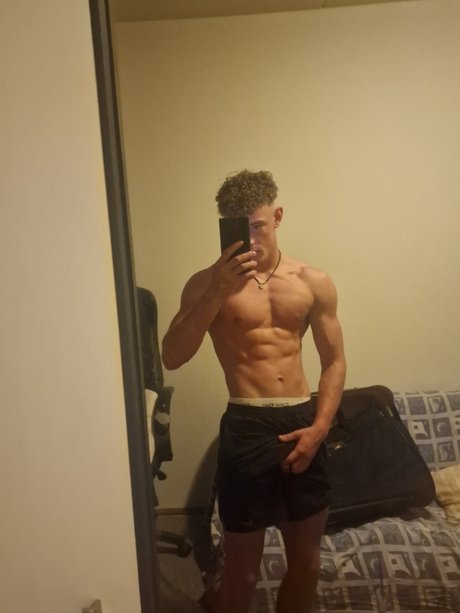 Stoutericky OnlyFans Striptease