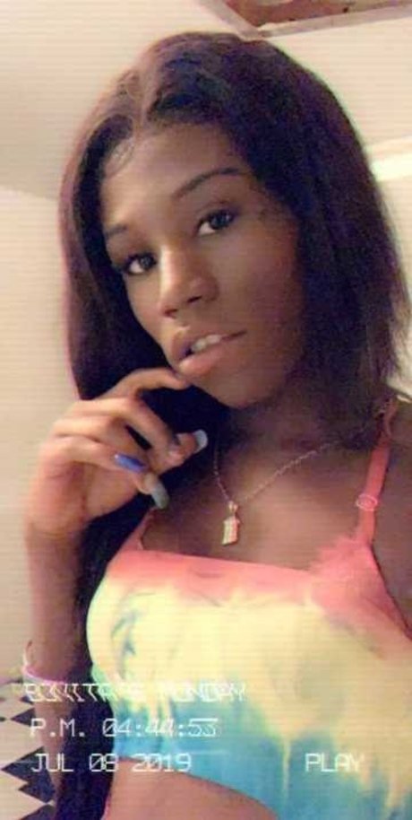 LOLA BUNNY Gratis OnlyFans