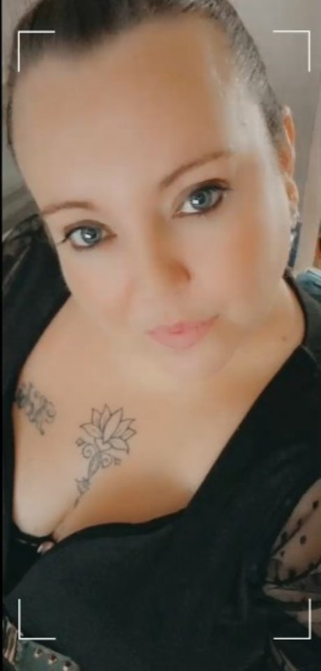 _volumptuousKim_ Nacktpornos von OnlyFans geleakt