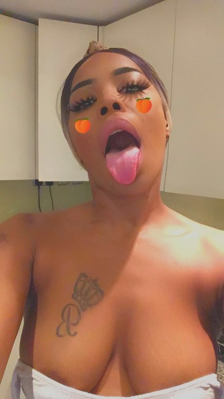 Tiara London OnlyFans Mega