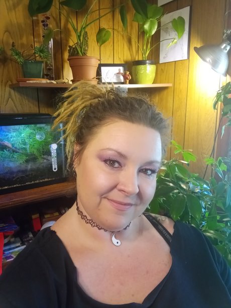 SapphireRivers84 OnlyFans Bilder nackt