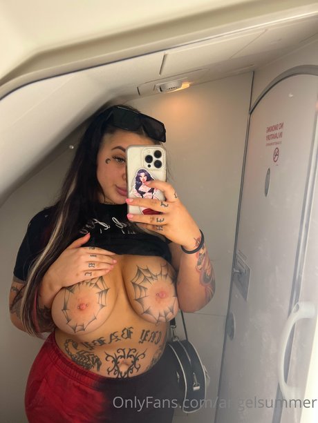 Goth Angel Summer_ Nacktbilder-Leaks von OnlyFans