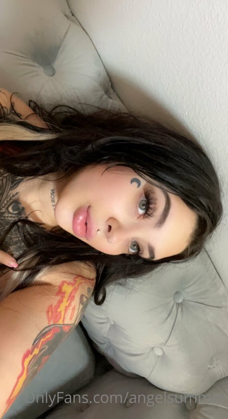 Goth Angel Summer_ Nackt OnlyFans