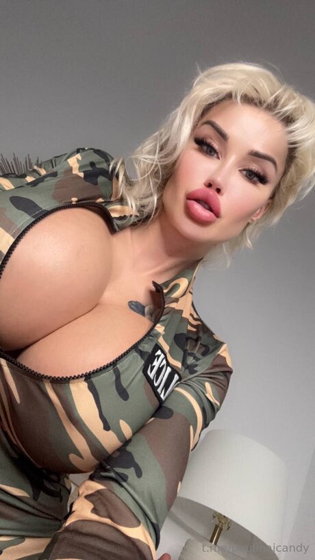 Paulina J Candy OnlyFans Lesbisch