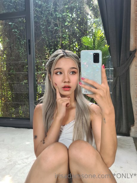 Iris adamsone OnlyFans Inhaltstyp