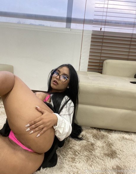 Lisbeth Bellorin Nacktbilder von OnlyFans geleakt