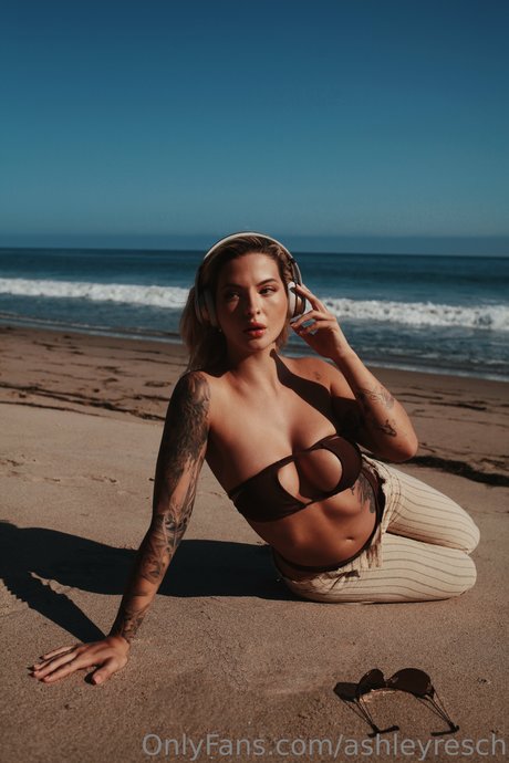 Ashley Resch VIP Heiße OnlyFans Inhalte