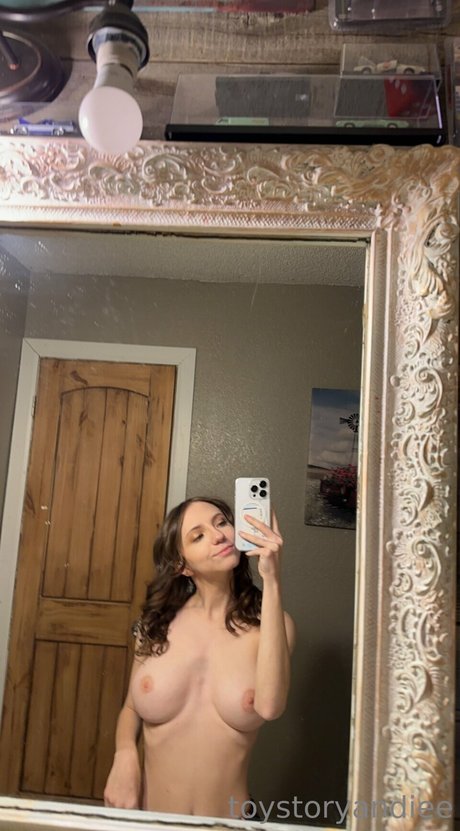 ToyStoryAndiee_ OnlyFans Inhaltstyp