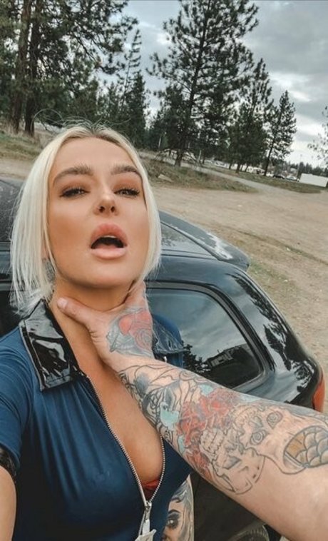 Ashley wolf OnlyFans Nacktbilder geleakt