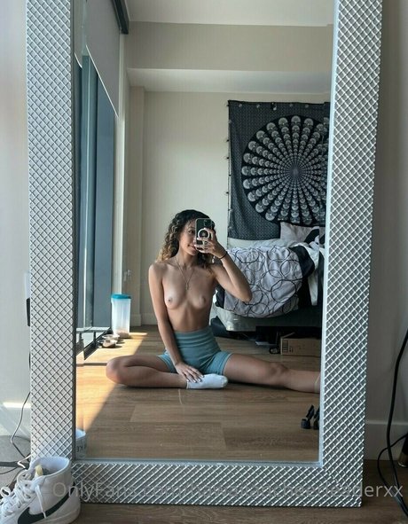 Hawaiian Cheerleader Nacktbilder von OnlyFans geleakt