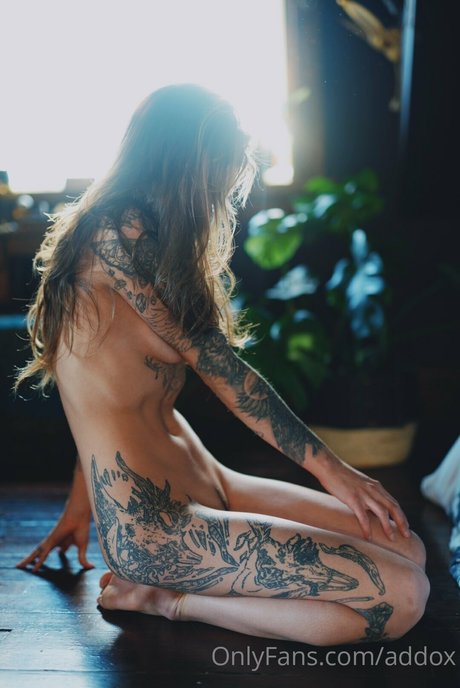 Addox Nacktbilder von OnlyFans geleakt