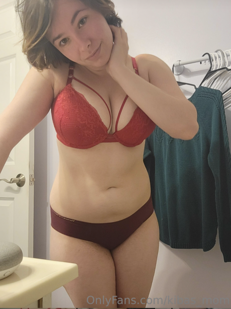 Kibas Mom Nacktbilder von OnlyFans