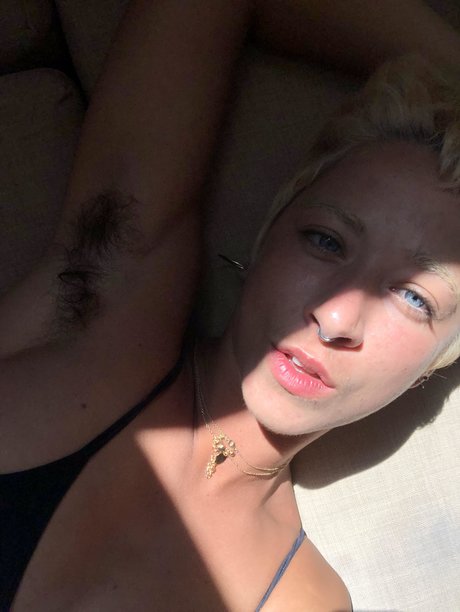 dulievre Nacktbilder von OnlyFans geleakt