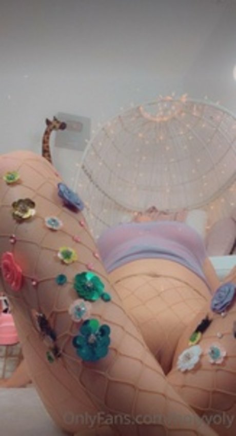 Holyyoly Nacktbilder OnlyFans geleakt