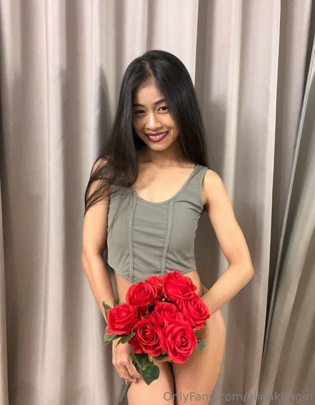 Tiny Alina Auf OnlyFans