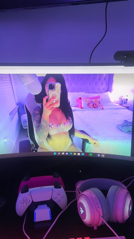 Lovely Linda OnlyFans-Bilder geleakt