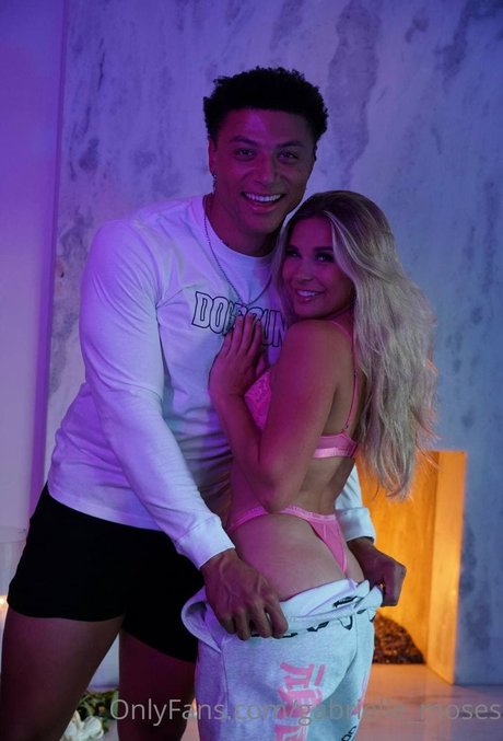 Gabrielle Moses Nacktpornos auf OnlyFans