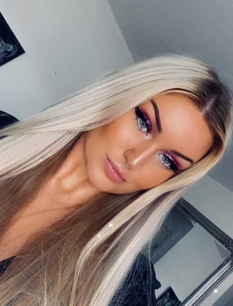 Scream Queen Nackt auf OnlyFans Leak