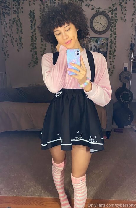 Cybersofty OnlyFans geleakte Pornografie