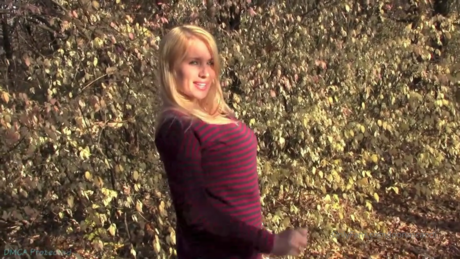 Loona Scandi Titten OnlyFans